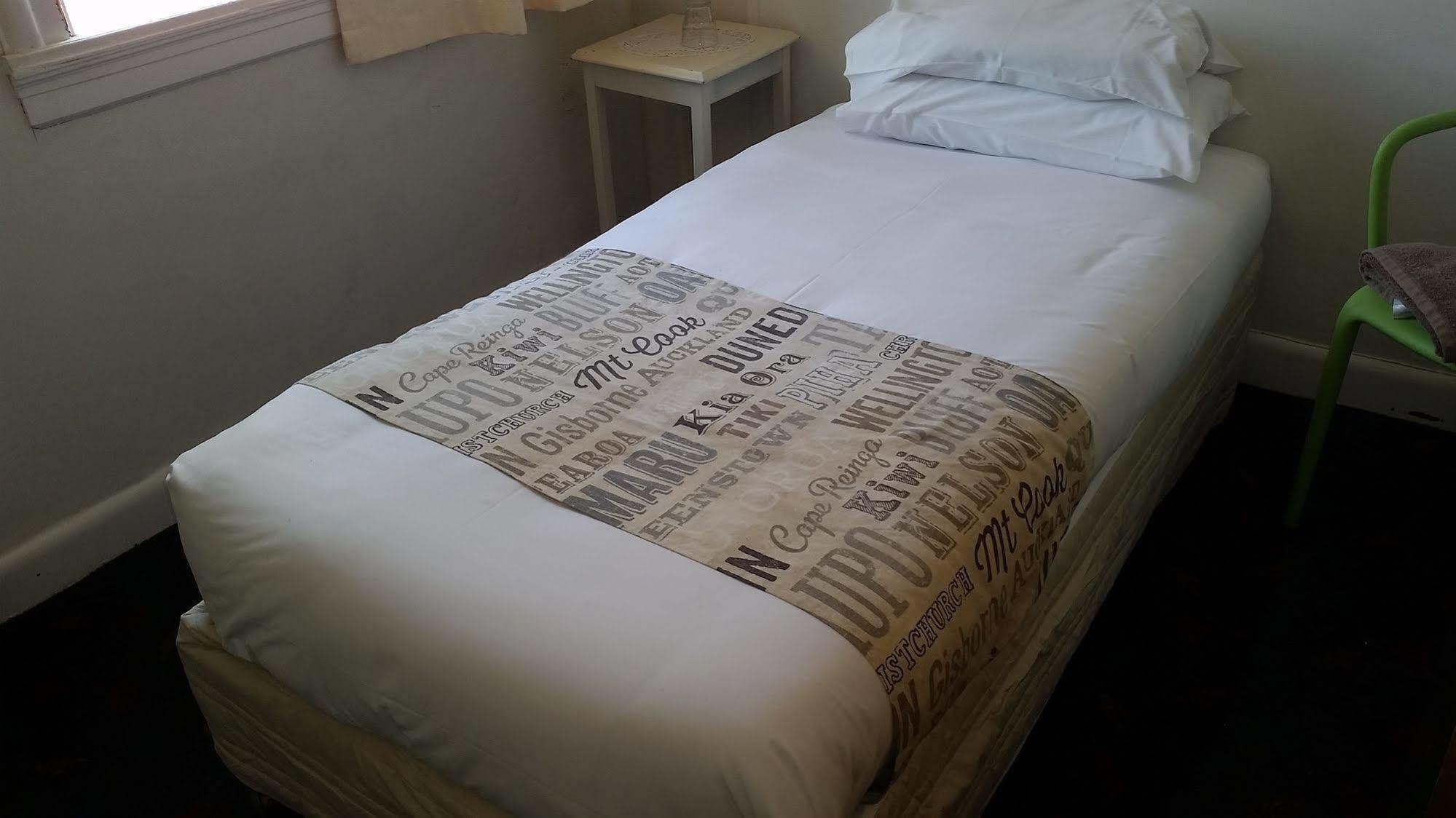 Whakatane Hotel Экстерьер фото
