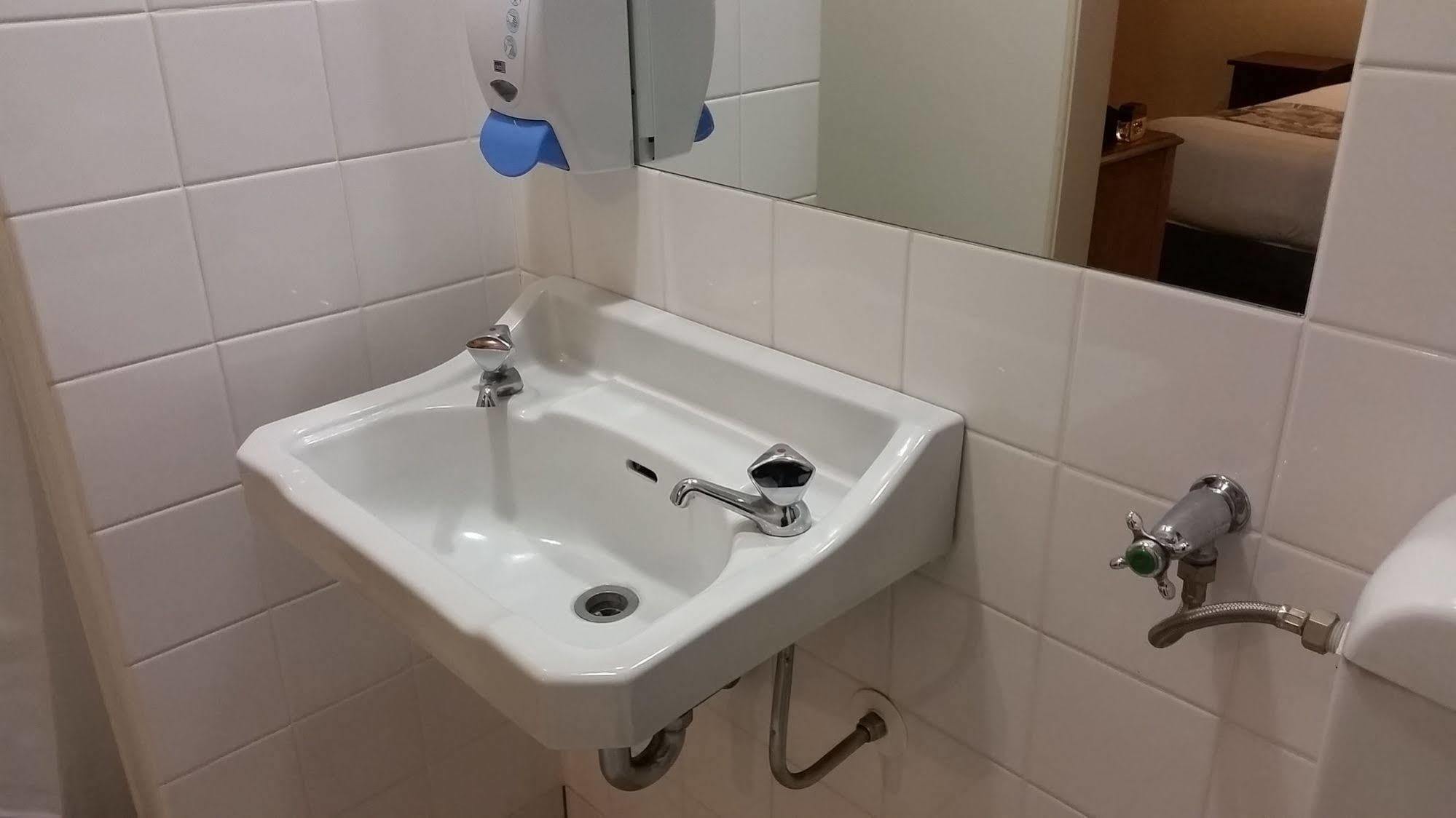 Whakatane Hotel Экстерьер фото
