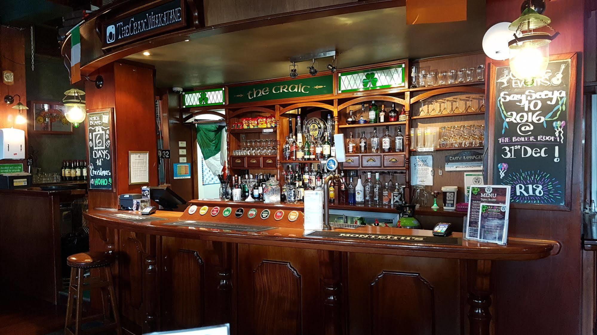 Whakatane Hotel Экстерьер фото