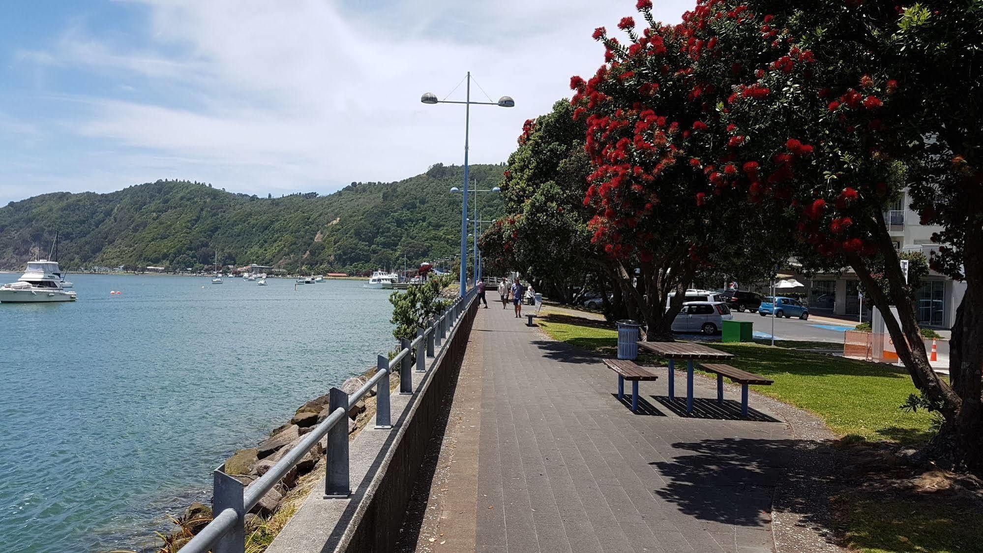 Whakatane Hotel Экстерьер фото
